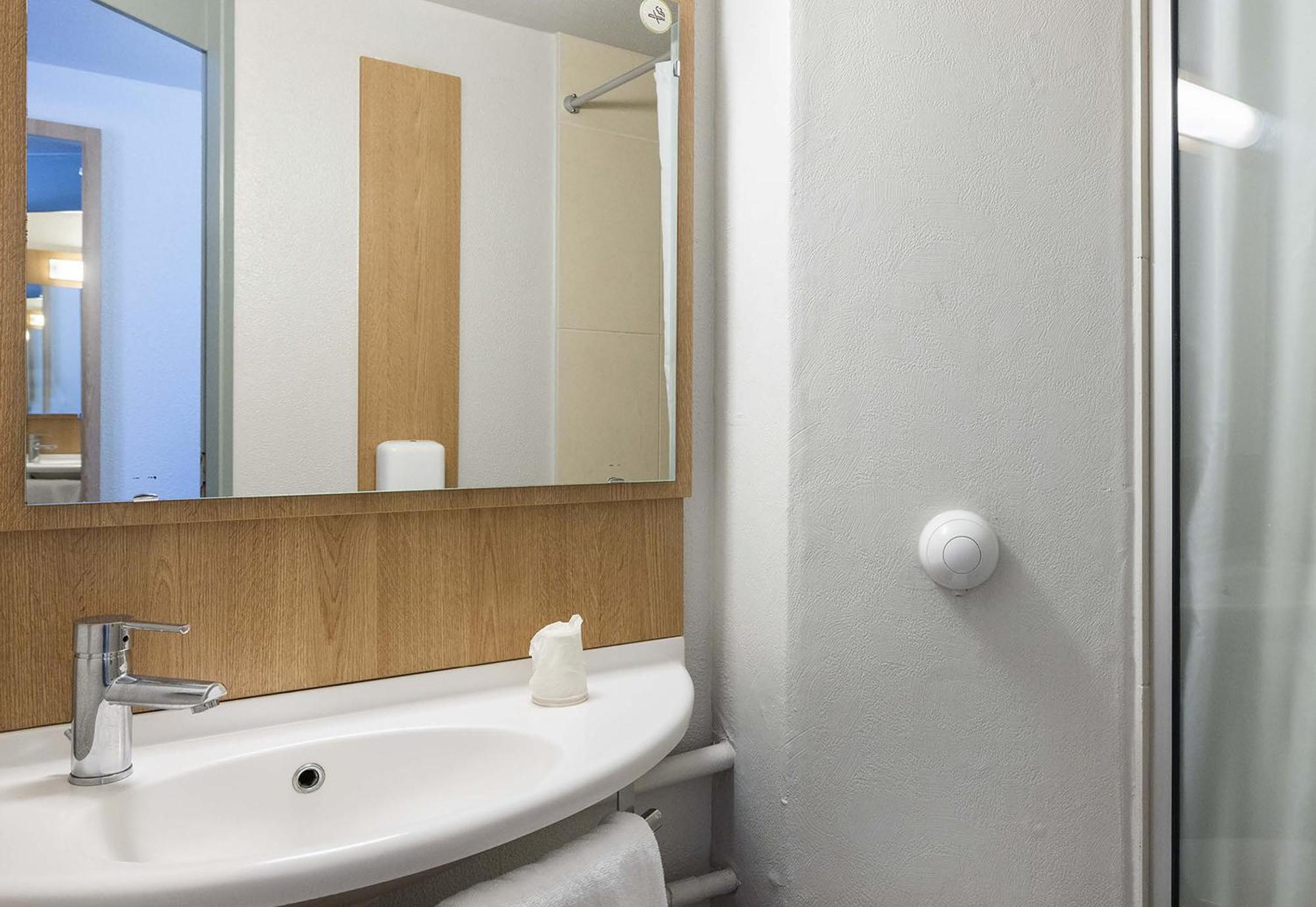 B&B Hotel Perpignan Nord Aeroport Екстериор снимка